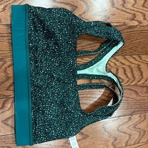 Lululemon sport bra